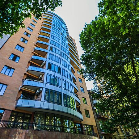 L&L. Apartment Ереван Екстериор снимка